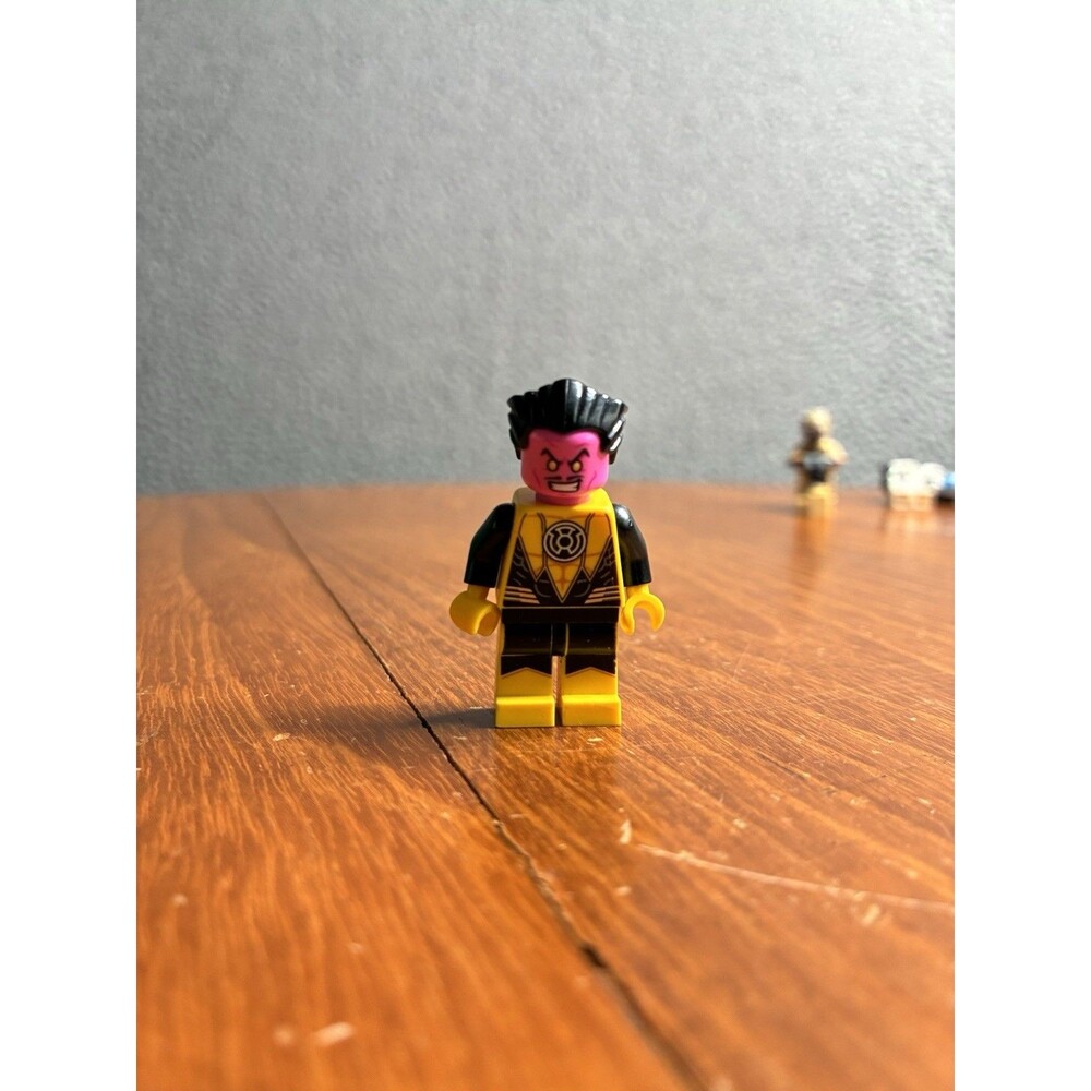 Lego DC Comics Minifigure Sinestro Justice League Villain sh144